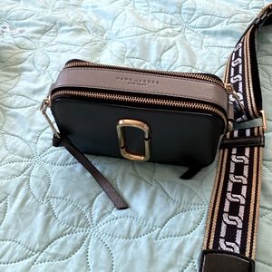 SOLD! Marc Jacobs Snapshot Bag